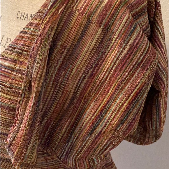 Beautiful multicolored  cute top mauve color. - Picture 2 of 6